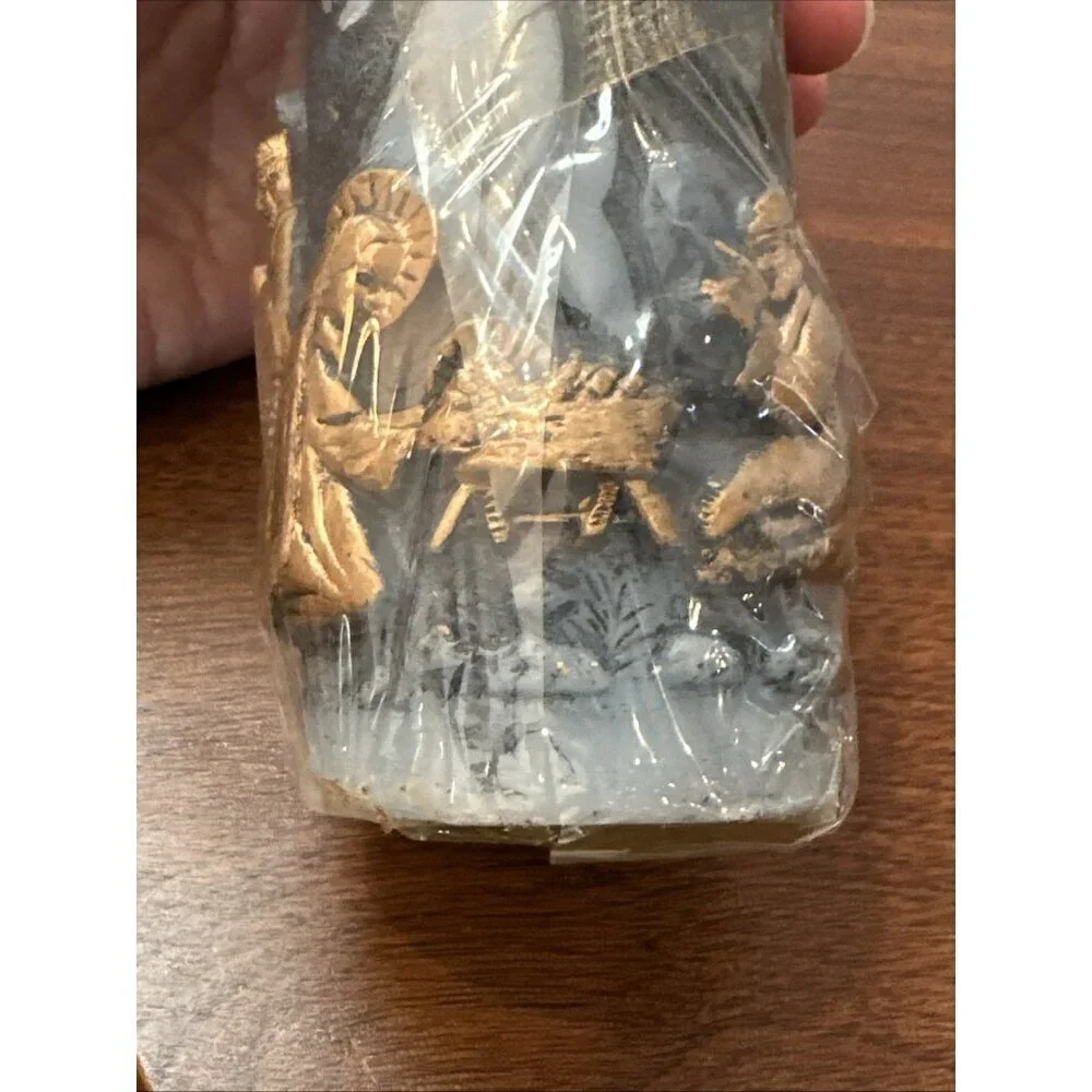 NOS Vintage Holiday Elegance blue and gold nativity sculptural 3-D candle